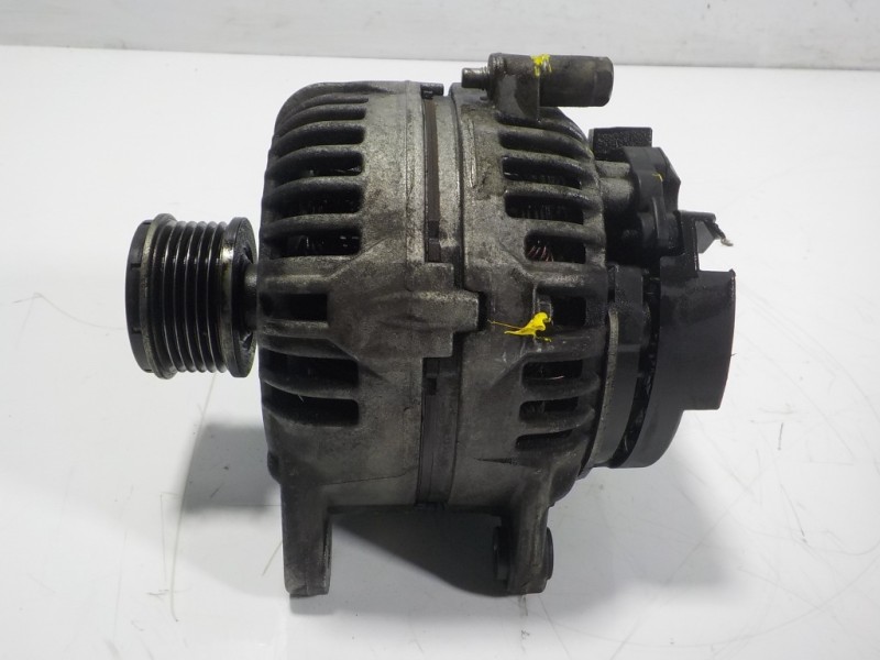 Recambio de alternador para nissan nv 200 (m20) 1.5 dci cat referencia OEM IAM 2310000Q2J 8200728292E 0124525140