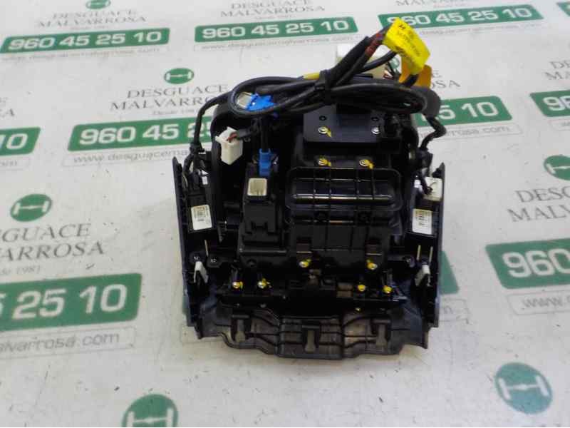 Recambio de mando multifuncion para hyundai i40 cw 1.7 crdi cat referencia OEM IAM 846353Z100YHG 846303Z025 