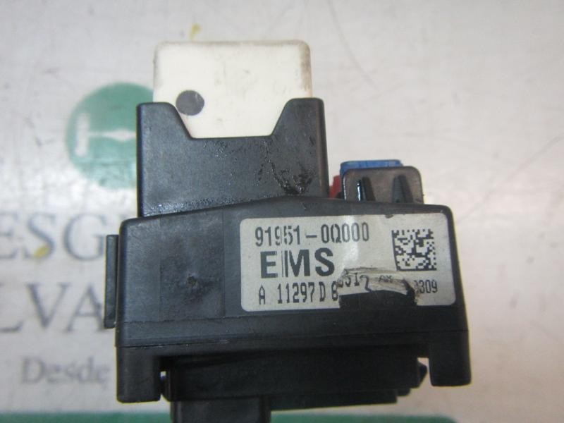 Recambio de caja reles / fusibles para kia cee´d sporty wagon active referencia OEM IAM  919510Q000 A11297D