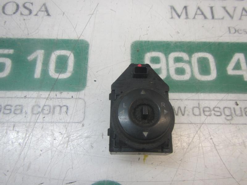 Recambio de mando retrovisor para kia cee´d sporty wagon active referencia OEM IAM 935601H000  