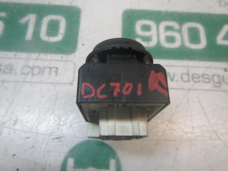 Recambio de mando retrovisor para kia cee´d sporty wagon active referencia OEM IAM 935601H000  