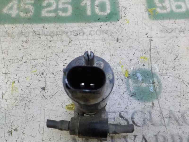 Recambio de bomba limpia para land rover evoque 2.2 sd4 cat referencia OEM IAM LR027685  