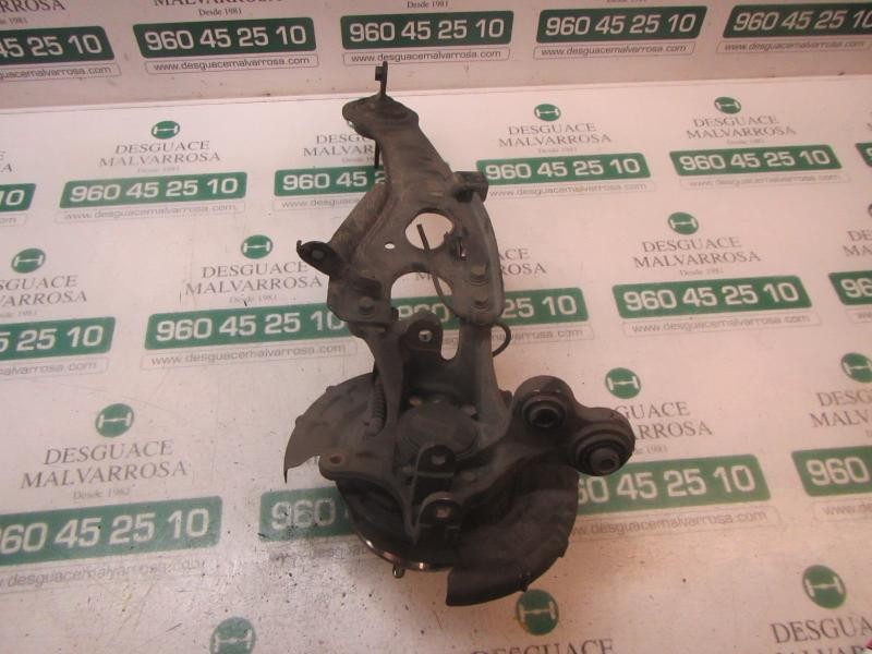 Recambio de mangueta trasera izquierda para kia cee´d sporty wagon active referencia OEM IAM 527101H500  