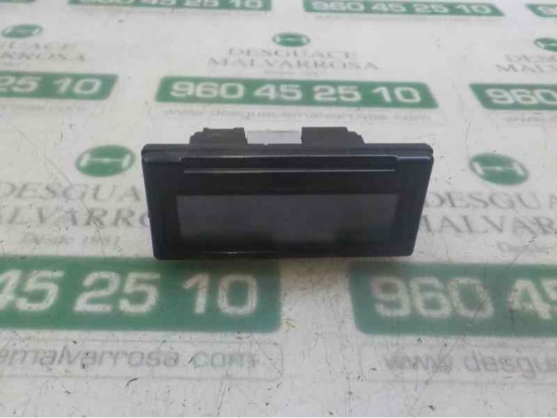 Recambio de pantalla multifuncion para volvo s40 berlina 1.6 diesel cat referencia OEM IAM   