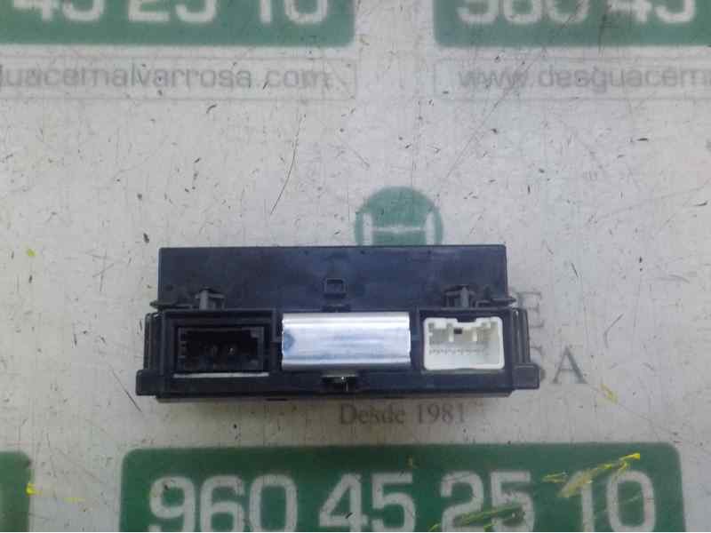 Recambio de pantalla multifuncion para volvo s40 berlina 1.6 diesel cat referencia OEM IAM   