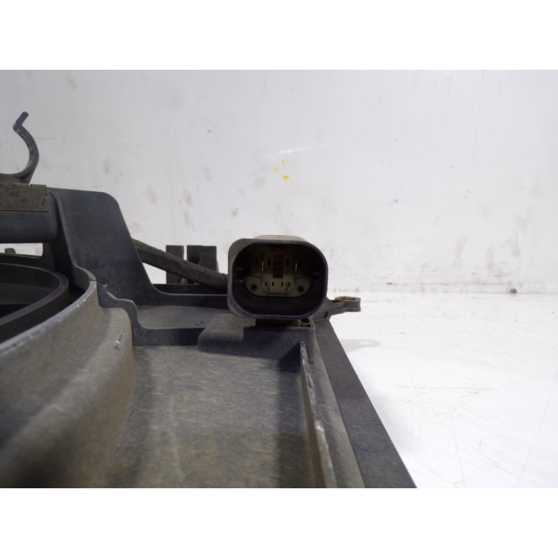 Recambio de electroventilador para mercedes-benz clase m (w164) 3.0 cdi cat referencia OEM IAM A1645000193  6726010002