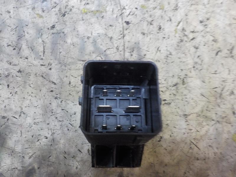 Recambio de caja precalentamiento para peugeot 207 1.6 16v hdi referencia OEM IAM   