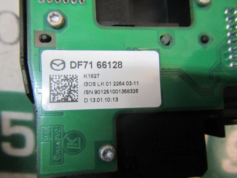 Recambio de mando limpia para mazda 2 lim. (de) 1.3 16v cat referencia OEM IAM DF7166128 DF7166128 