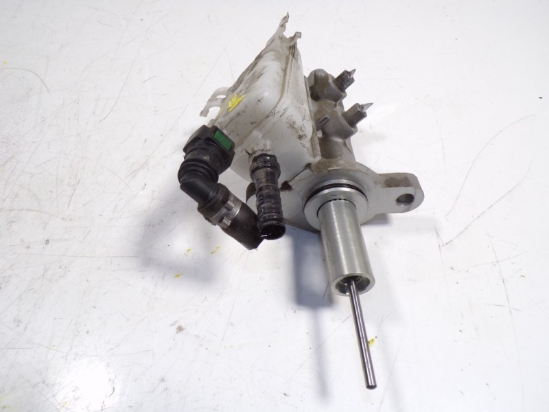 Recambio de bomba freno para renault zoe intens referencia OEM IAM 460115213R 0204720867 0204720867