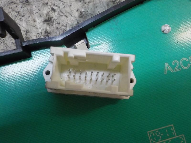 Recambio de cuadro instrumentos para peugeot 207 1.6 16v hdi referencia OEM IAM   