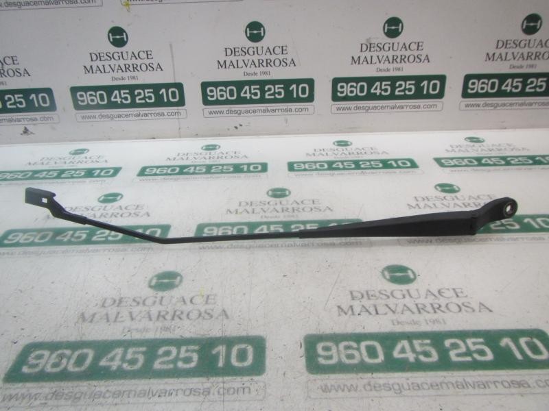 Recambio de brazo limpia delantero derecho para renault twingo authentique referencia OEM IAM   