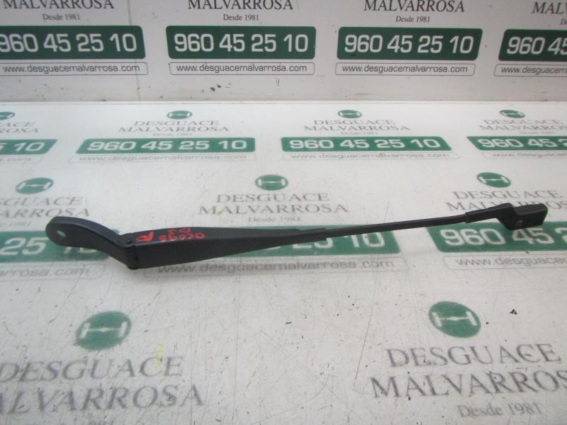 Recambio de brazo limpia delantero izquierdo para renault twingo authentique referencia OEM IAM   