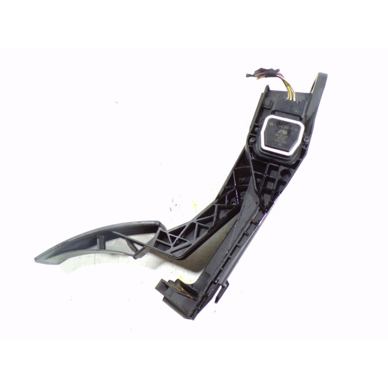 Recambio de potenciometro pedal para mercedes-benz clase m (w164) 3.0 cdi cat referencia OEM IAM A1643000004 A1643000104 