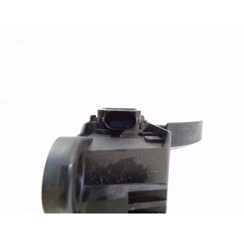 Recambio de potenciometro pedal para mercedes-benz clase m (w164) 3.0 cdi cat referencia OEM IAM A1643000004 A1643000104 