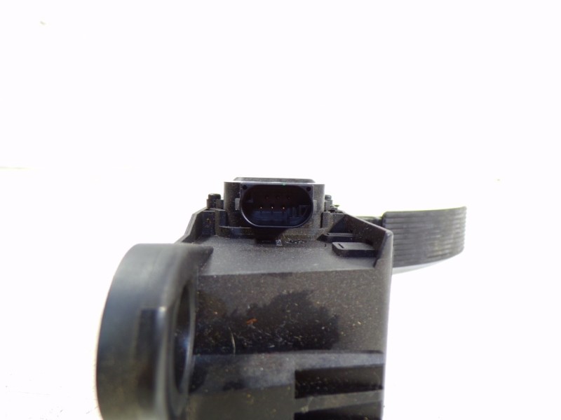 Recambio de potenciometro pedal para mercedes-benz clase m (w164) 3.0 cdi cat referencia OEM IAM A1643000004 A1643000104 