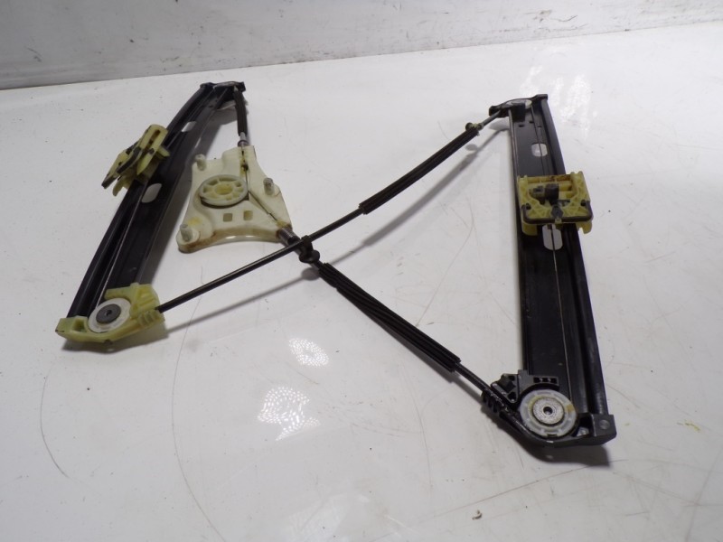 Recambio de elevalunas delantero derecho para seat ibiza (kj1) 1.0 referencia OEM IAM 6F0837462C 6F0837462A 