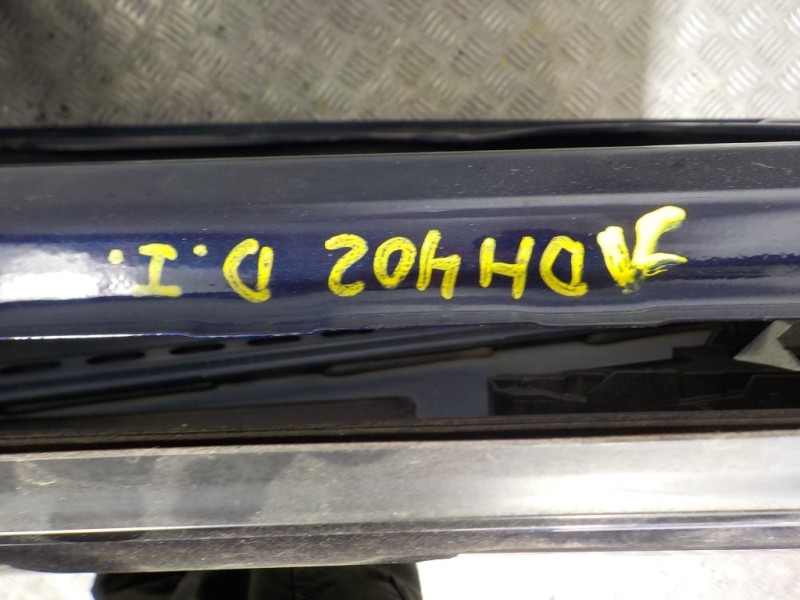 Recambio de puerta delantera izquierda para mercedes-benz clase m (w164) 3.0 cdi cat referencia OEM IAM A1647200105  