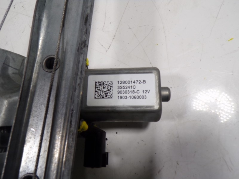 Recambio de elevalunas delantero derecho para renault zoe intens referencia OEM IAM 807206641R 128001472B 128001472B