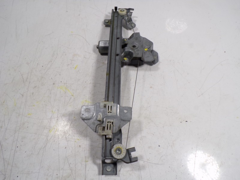 Recambio de elevalunas trasero derecho para renault zoe intens referencia OEM IAM 827206781R 128001471B 128001471B