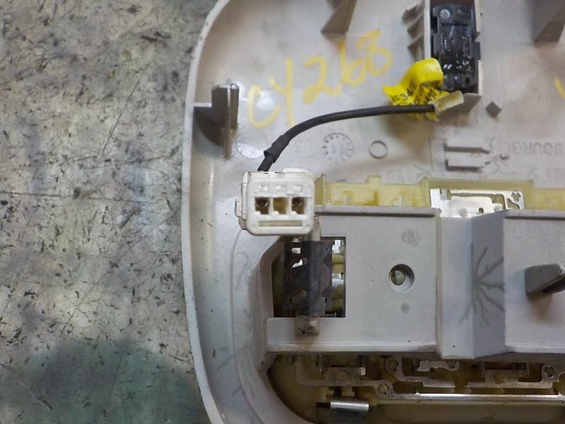 Recambio de piloto interior para peugeot 207 1.6 16v hdi referencia OEM IAM   