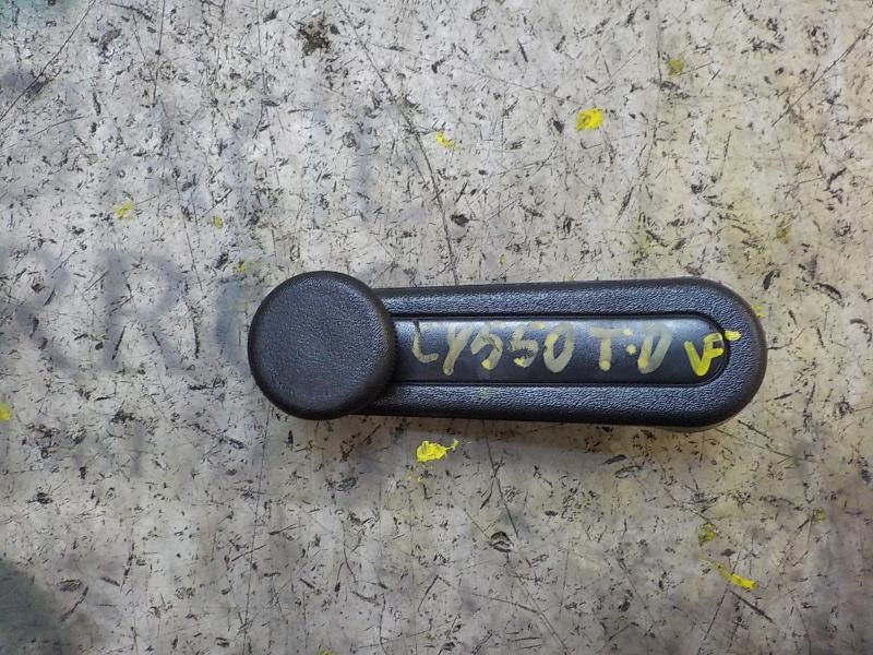 Recambio de maneta elevalunas trasera derecha para toyota yaris 1.4 turbodiesel cat referencia OEM IAM 6926002020B2  