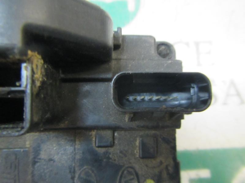 Recambio de cerradura puerta trasera derecha para kia cee´d sporty wagon active referencia OEM IAM 814201H000  