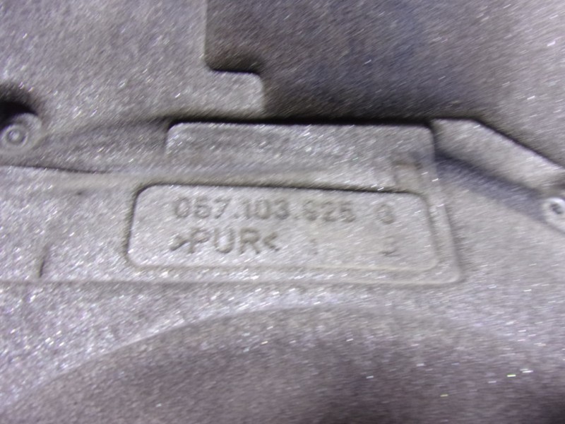 Recambio de tapa motor para audi a8 (4h) 4.2 tdi quattro largo referencia OEM IAM 057103925G 057103925G 