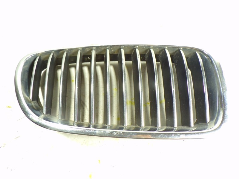 Recambio de rejilla para bmw serie 5 lim. (f10) 2.0 turbodiesel referencia OEM IAM 51137200728  