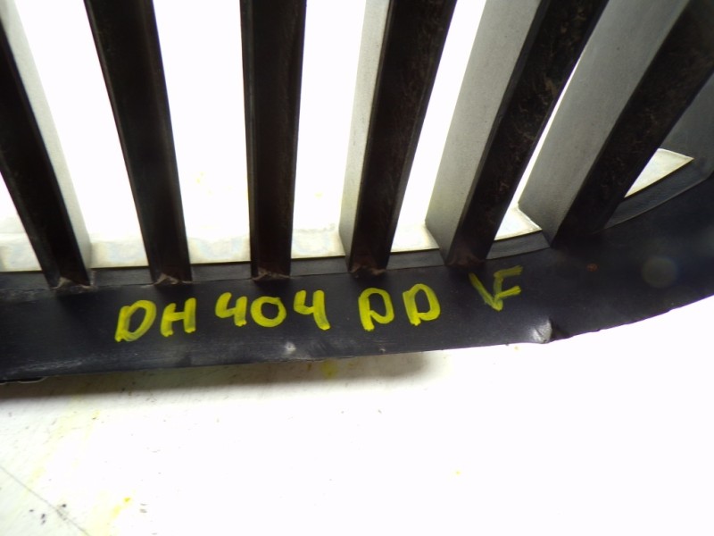 Recambio de rejilla para bmw serie 5 lim. (f10) 2.0 turbodiesel referencia OEM IAM 51137200728  