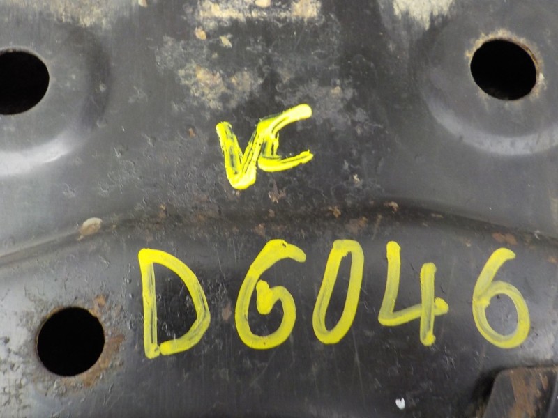 Recambio de puente delantero para mitsubishi outlander (cw0) 2.2 di-d cat referencia OEM IAM MN100292  