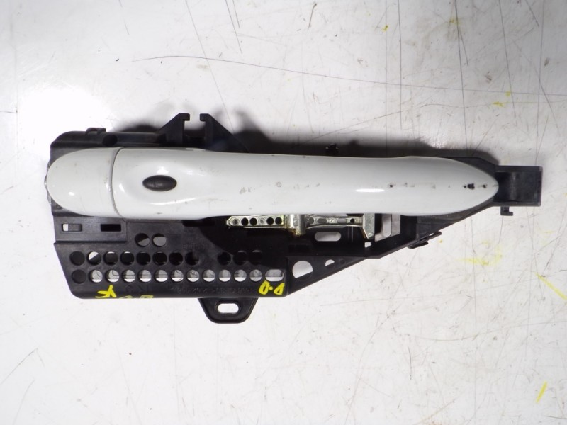 Recambio de maneta exterior delantera derecha para renault zoe intens referencia OEM IAM 806706656R  