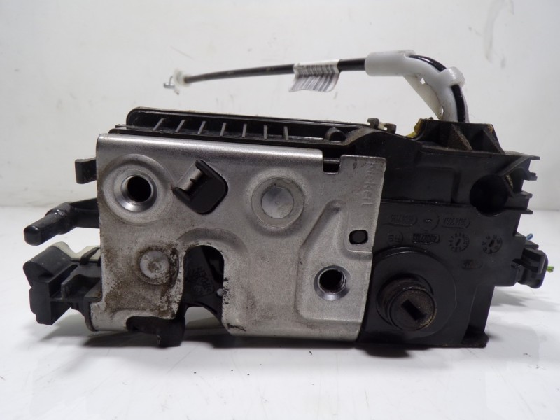 Recambio de cerradura puerta delantera derecha para peugeot 208 1.6 blue-hdi fap referencia OEM IAM 9812500780  