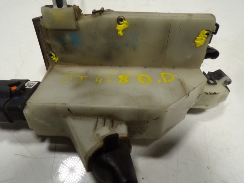 Recambio de cerradura puerta delantera derecha para peugeot 208 1.6 blue-hdi fap referencia OEM IAM 9812500780  