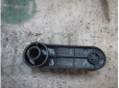 Recambio de maneta elevalunas trasera izquierda para chevrolet aveo ls referencia OEM IAM    2