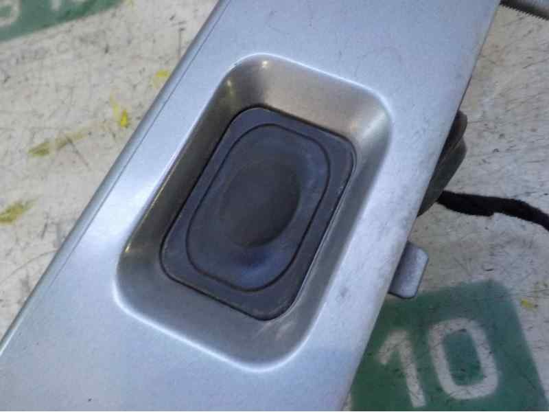 Recambio de maneta porton para land rover evoque 2.2 sd4 cat referencia OEM IAM LR029038  