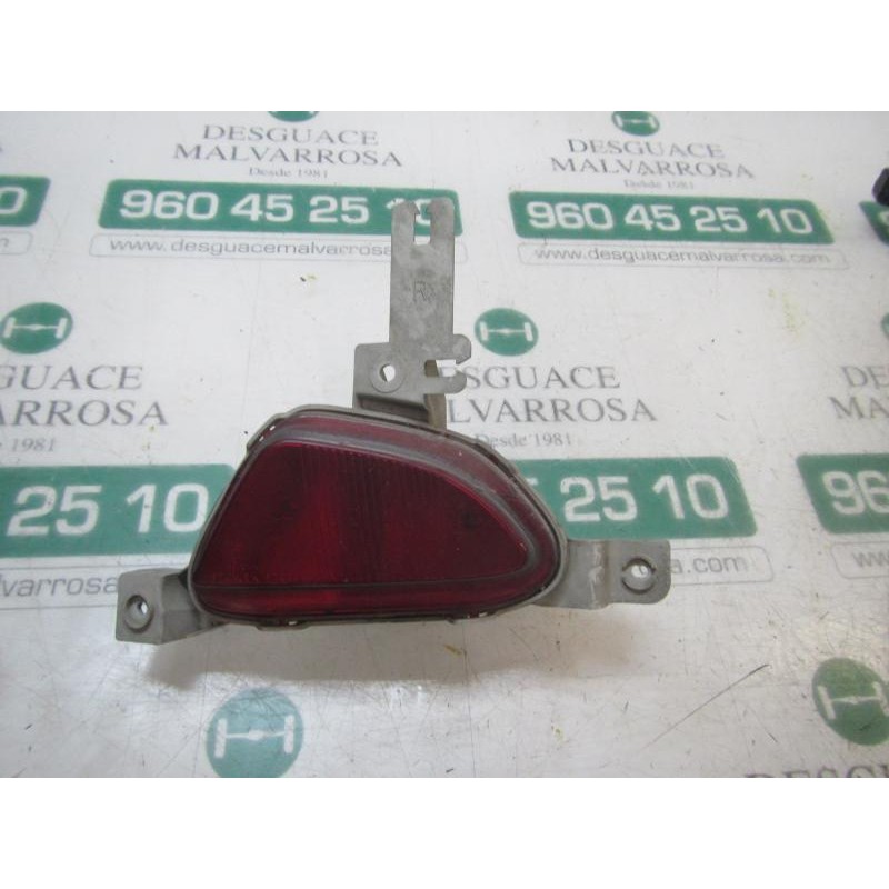 Recambio de piloto trasero antiniebla derecho para mazda 2 lim. (de) 1.3 16v cat referencia OEM IAM DF715135YE  