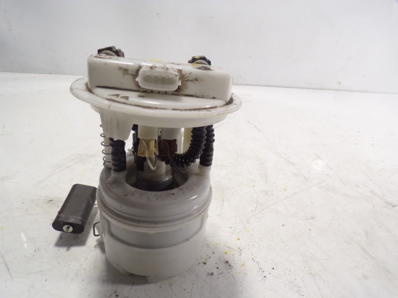 Recambio de aforador para dacia sandero stepway referencia OEM IAM 172021904R 172021904R 