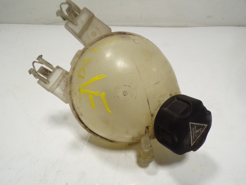 Recambio de deposito expansion para peugeot 208 1.6 blue-hdi fap referencia OEM IAM 9800777280 980077728002 