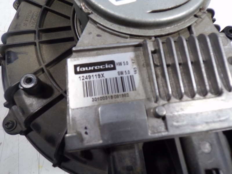 Recambio de motor calefaccion para renault zoe intens referencia OEM IAM 290924004R 1249119X 1249119X