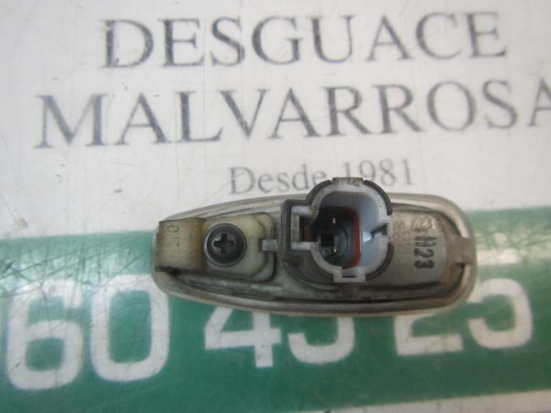 Recambio de piloto lateral izquierdo para kia cee´d sporty wagon active referencia OEM IAM 923033L100  