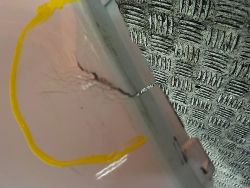 Recambio de paragolpes trasero para renault zoe intens referencia OEM IAM 850104389R  