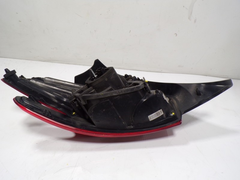 Recambio de piloto trasero derecho para peugeot 208 1.6 blue-hdi fap referencia OEM IAM 9810430580 98104305800 