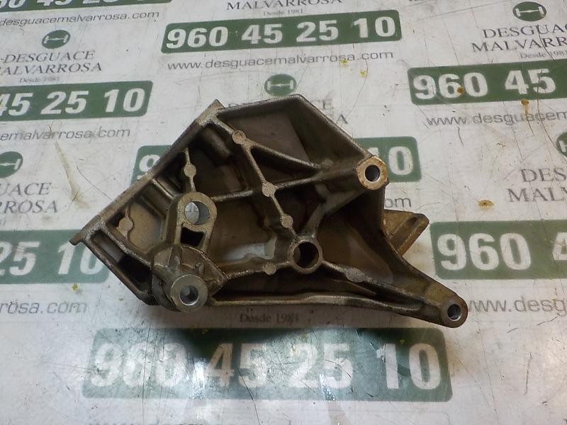 Recambio de soporte motor derecho para seat ibiza (6j5) 1.4 tdi referencia OEM IAM 045199207H  