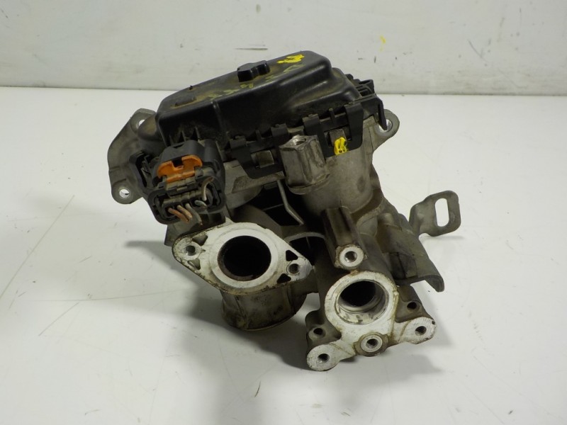 Recambio de valvula egr para peugeot 208 1.6 blue-hdi fap referencia OEM IAM 9833095880 980736998002 94676H02