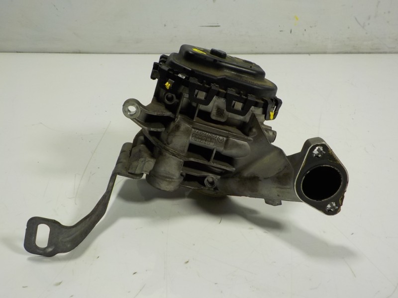 Recambio de valvula egr para peugeot 208 1.6 blue-hdi fap referencia OEM IAM 9833095880 980736998002 94676H02