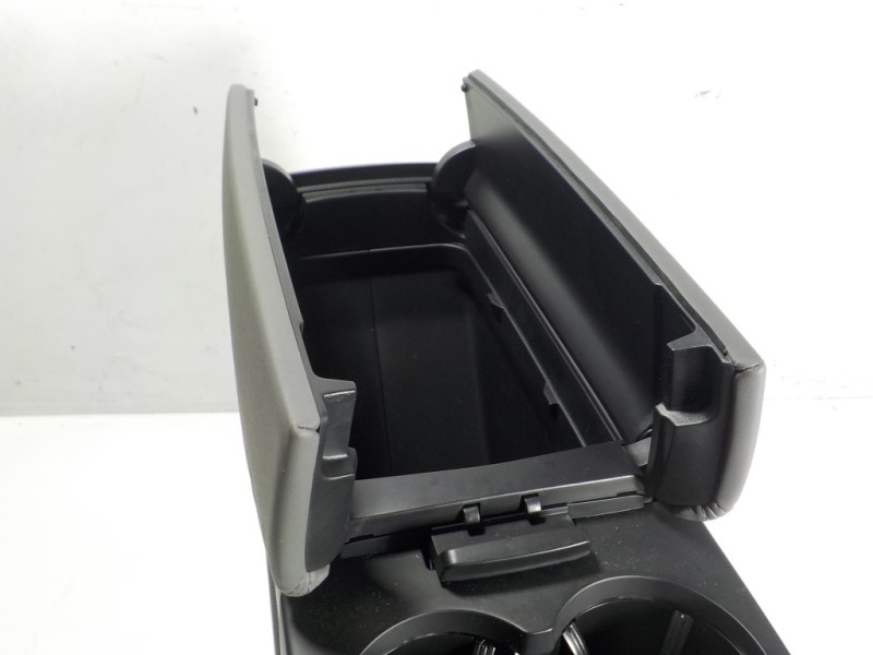 Recambio de apoyabrazos central para citroën c5 aircross live pack referencia OEM IAM 98100602YC  