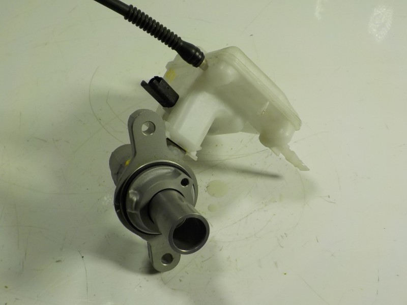 Recambio de bomba freno para citroën c5 aircross live pack referencia OEM IAM 1616905480  
