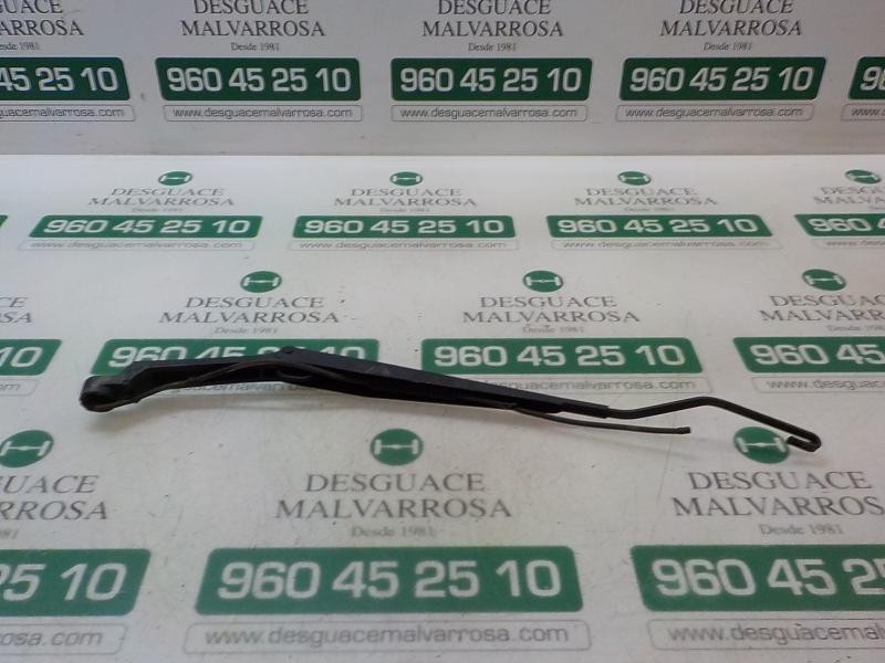 Recambio de brazo limpia delantero izquierdo para ssangyong rodius 2.7 turbodiesel cat referencia OEM IAM   