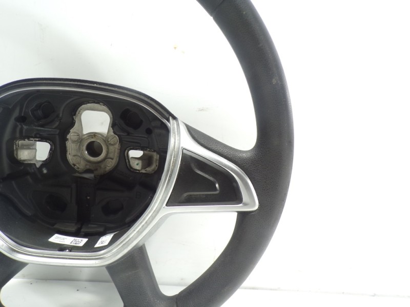 Recambio de volante para dacia sandero stepway referencia OEM IAM 484009181R  