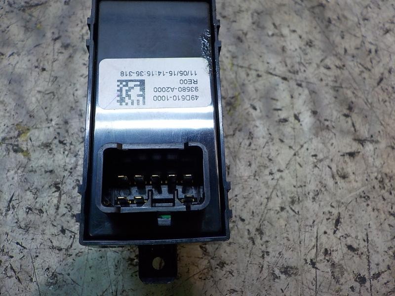 Recambio de mando elevalunas delantero derecho para kia pro_cee´d ( ) 1.4 cat referencia OEM IAM 93580A2000WK  